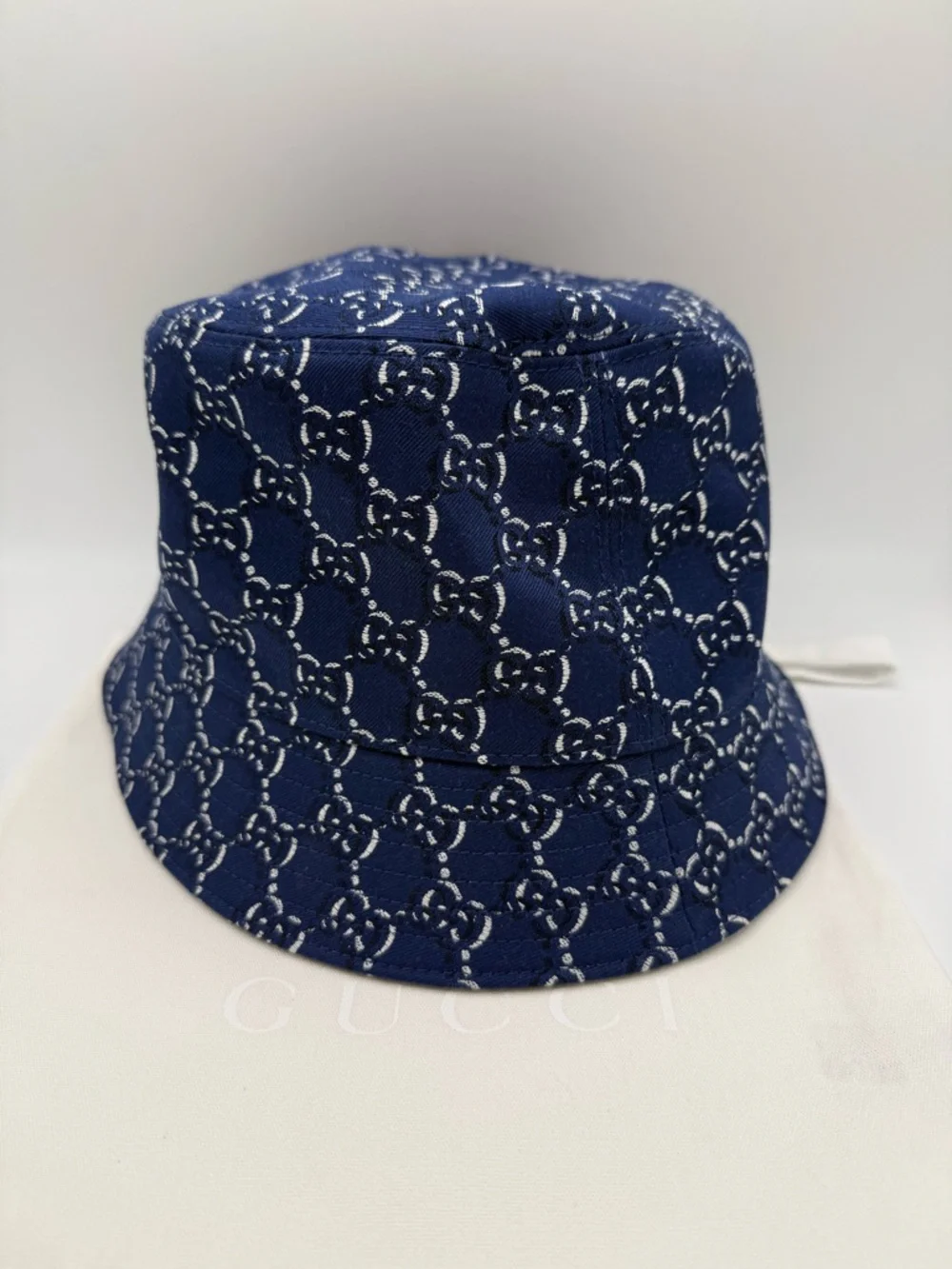 Gucci GG Bucket Hat - Picture 4 of 10